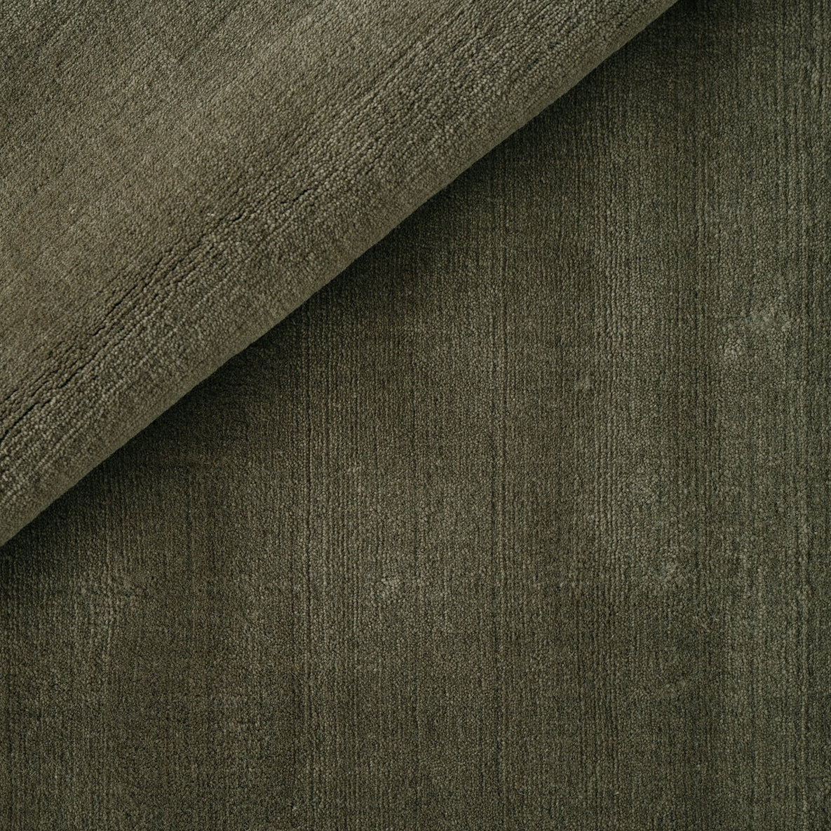 Linie Design Halo Cloud Moss Rug