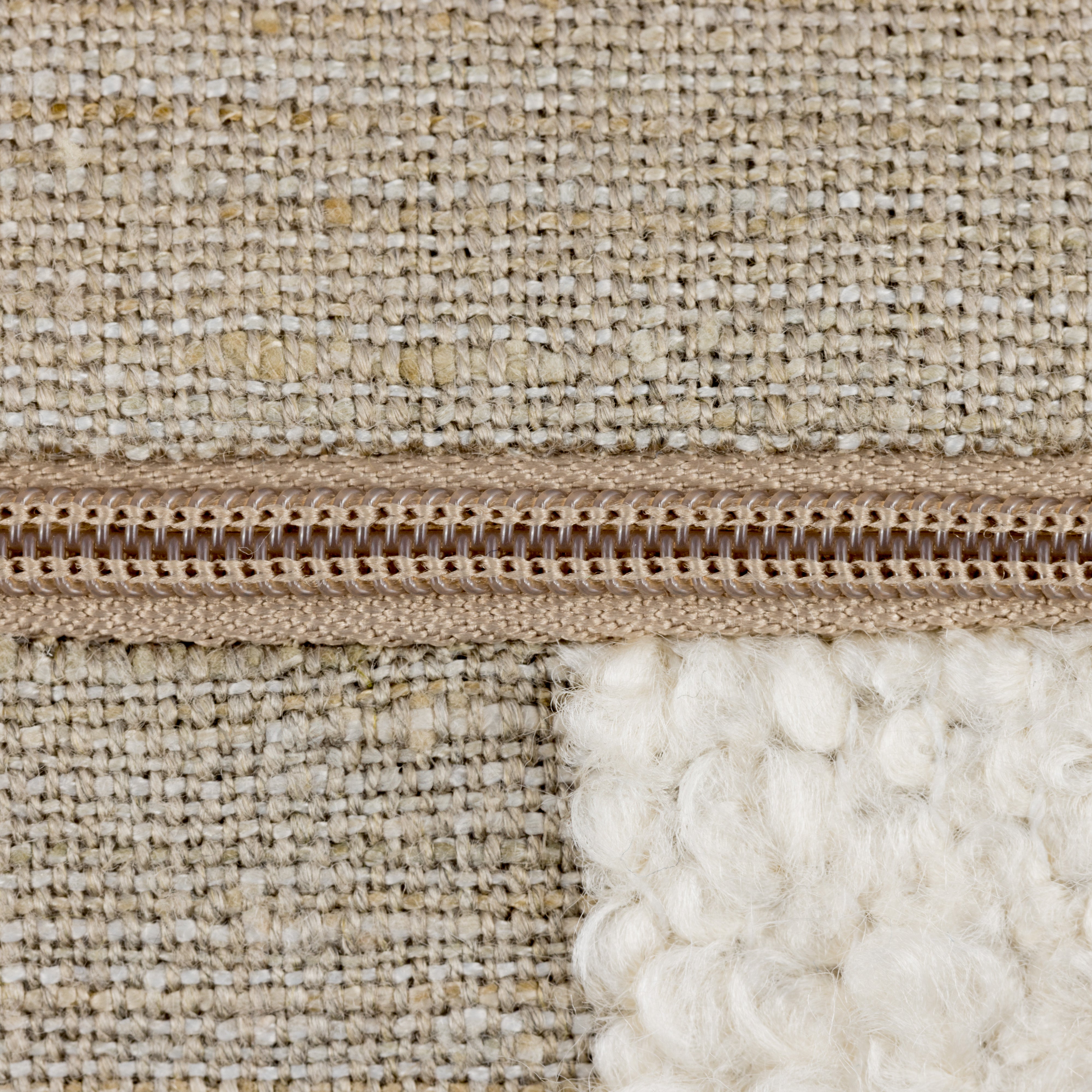 Scatterbox Lila Cream 43 x 43cm