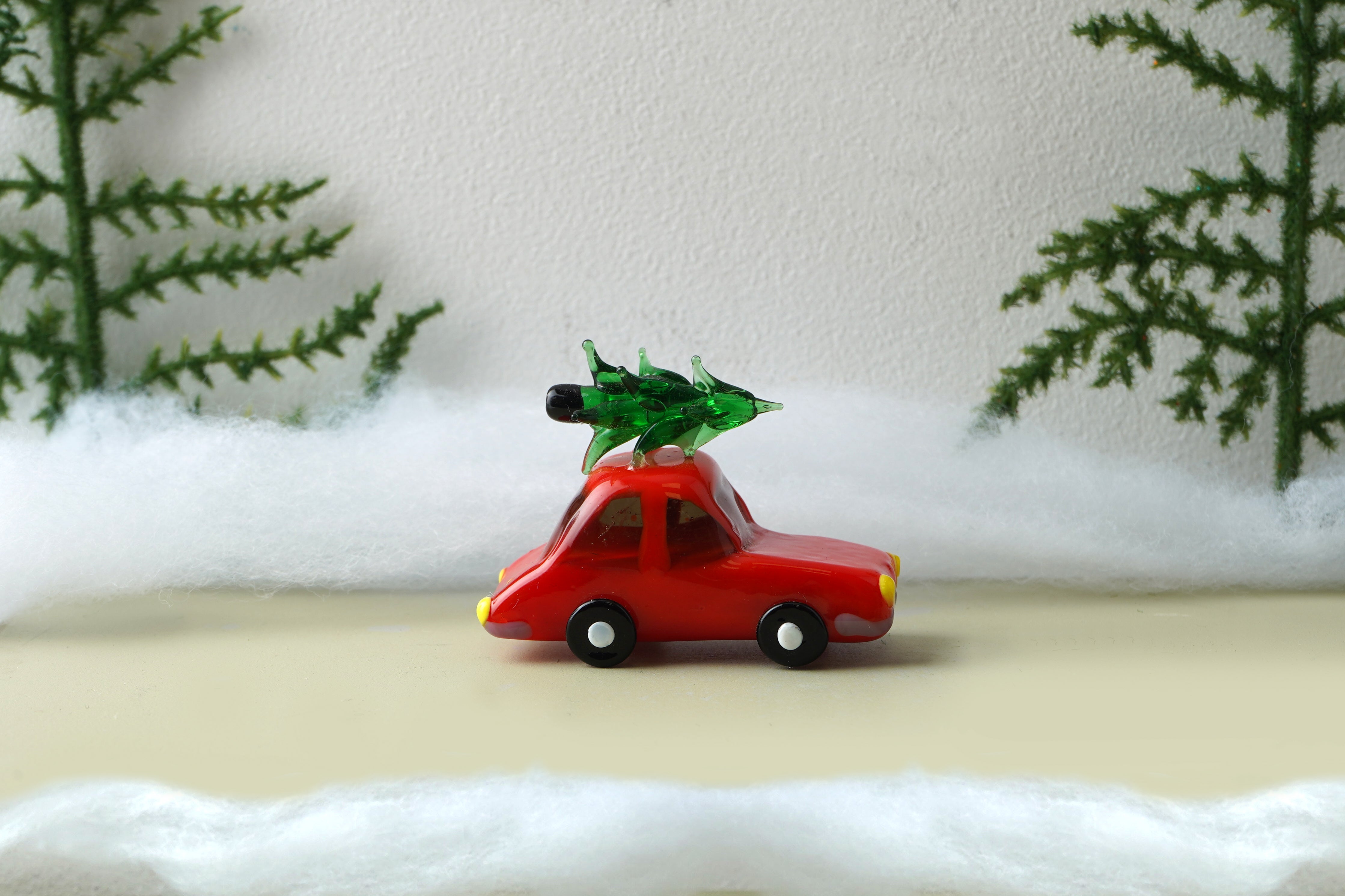 CGB Giftware Artisan Glass Red Car with Tree