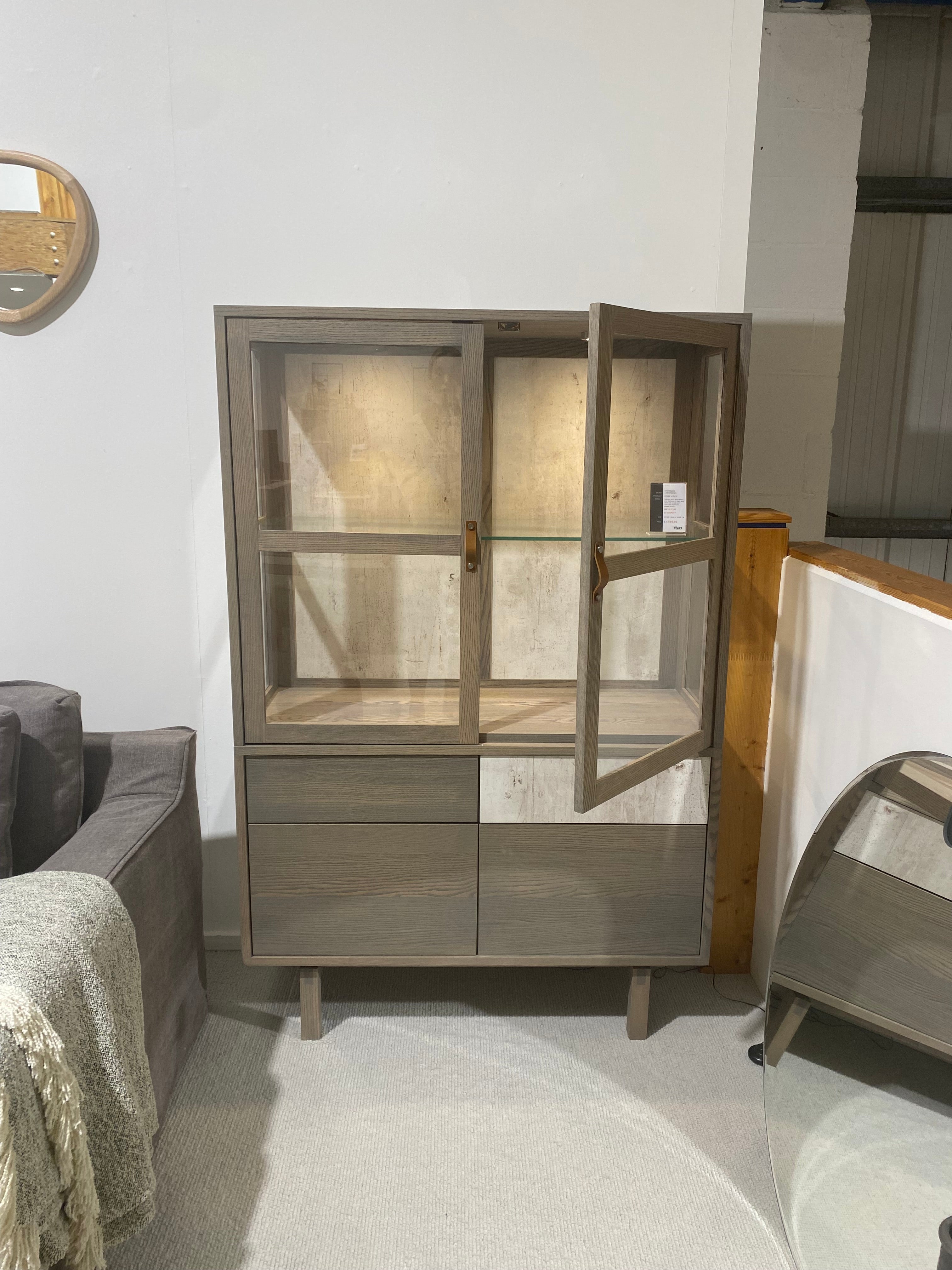 Ex Display Kristensen & Kristensen Urban Vitrine