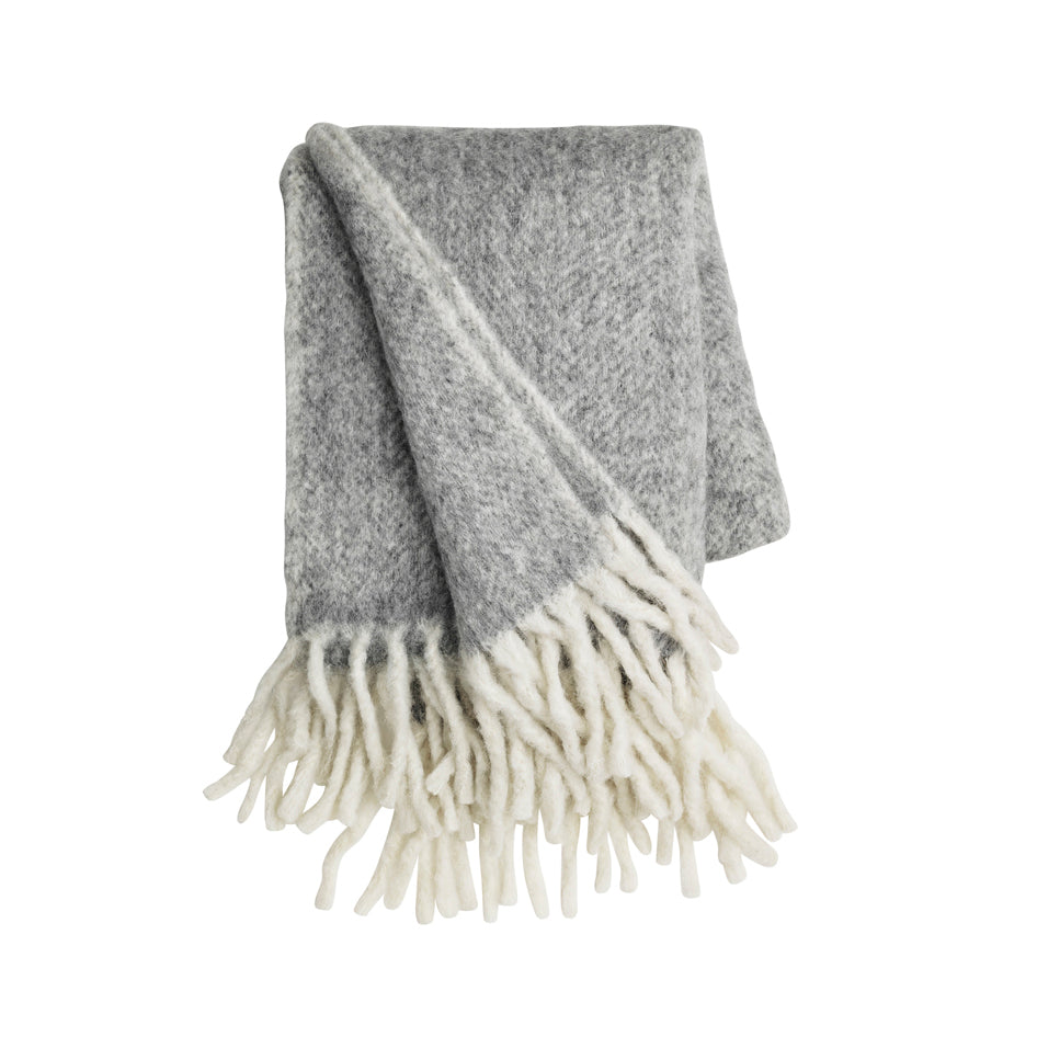 Cozy Living Mathea Herringbone Grey Throw