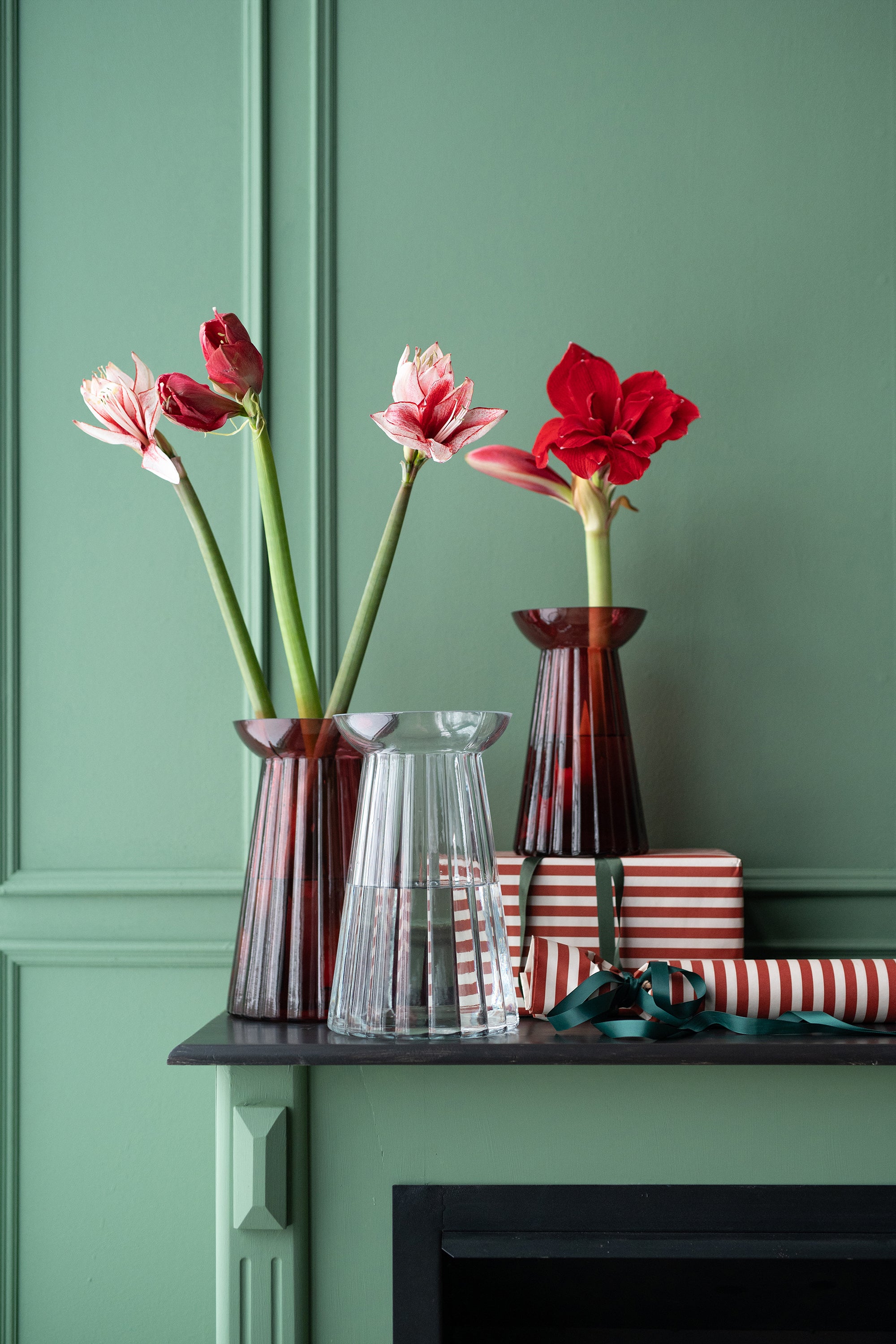 Wikholm Amalia Red Vase