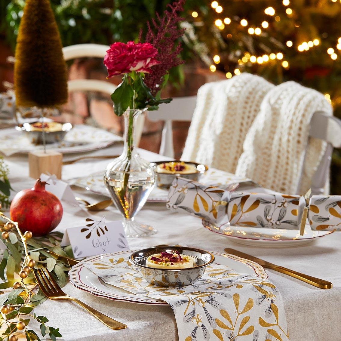 Botanical Mistletoe Place Cards