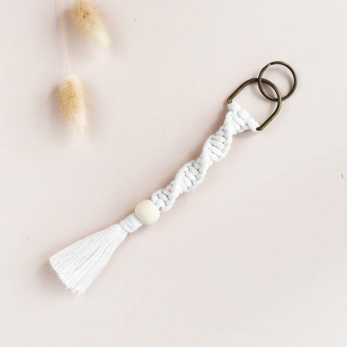 Stitch Happy Spiral Keyring Macrame Kit - Ecru