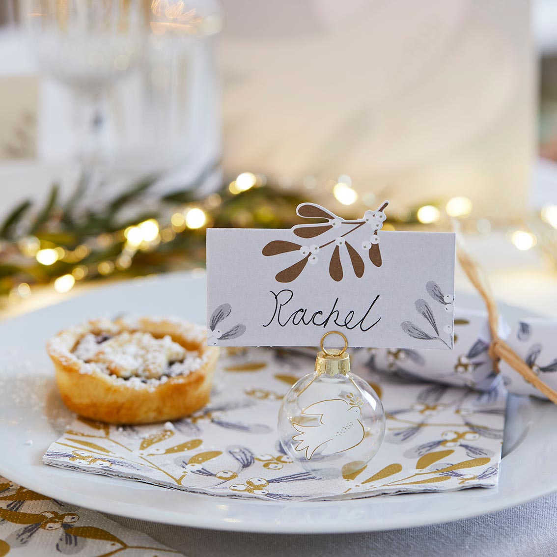Botanical Mistletoe Place Cards