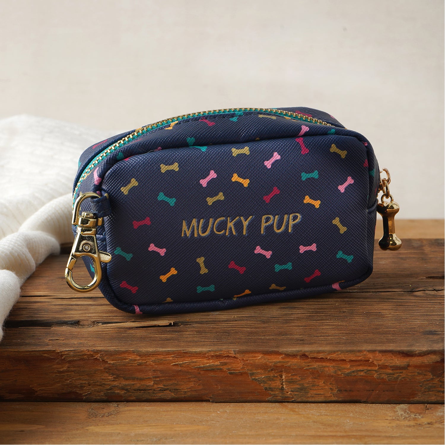 CGB Giftware Top Dog 'Mucky Pup' Poop Bag Holder