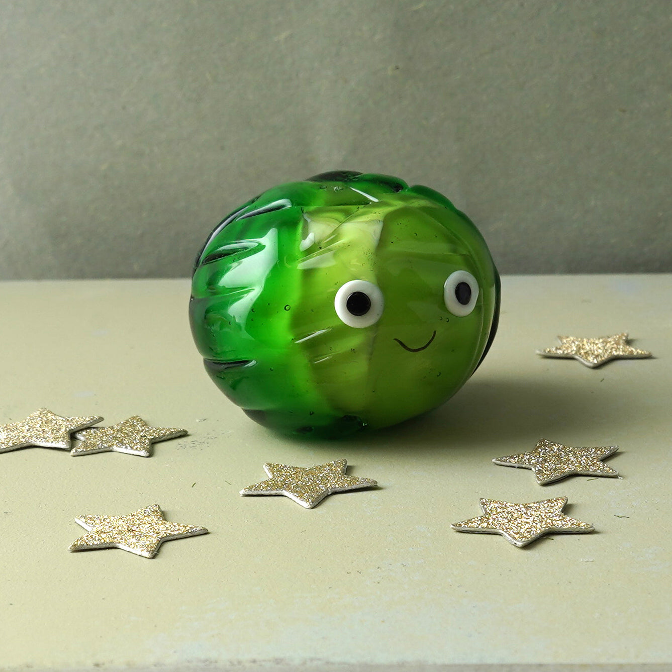 CGB Giftware Artisan Glass Brussels Sprout